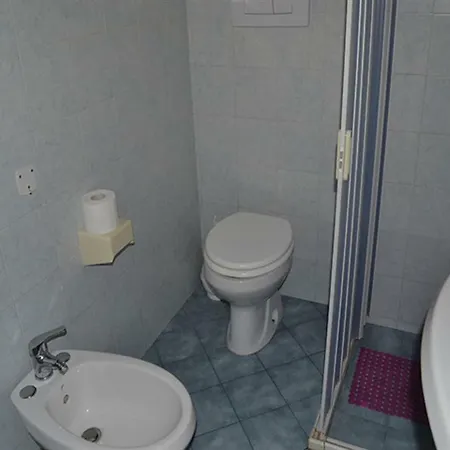Ll03 Per 9 Persone 150m Dal Mare Apartmán